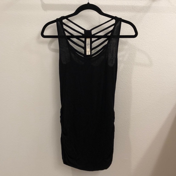 Rylee & Quinn Tank Top With Fun Back Pattern - Picture 1 of 3